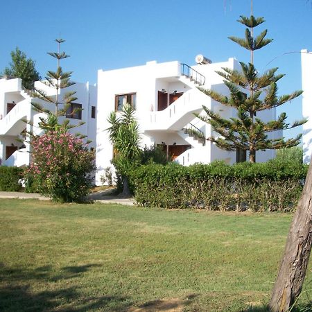 San Antonio Apartments Kolimvárion Exterior foto